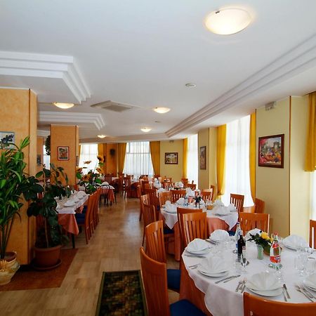 Grand Eurhotel Montesilvano Marina Exterior foto
