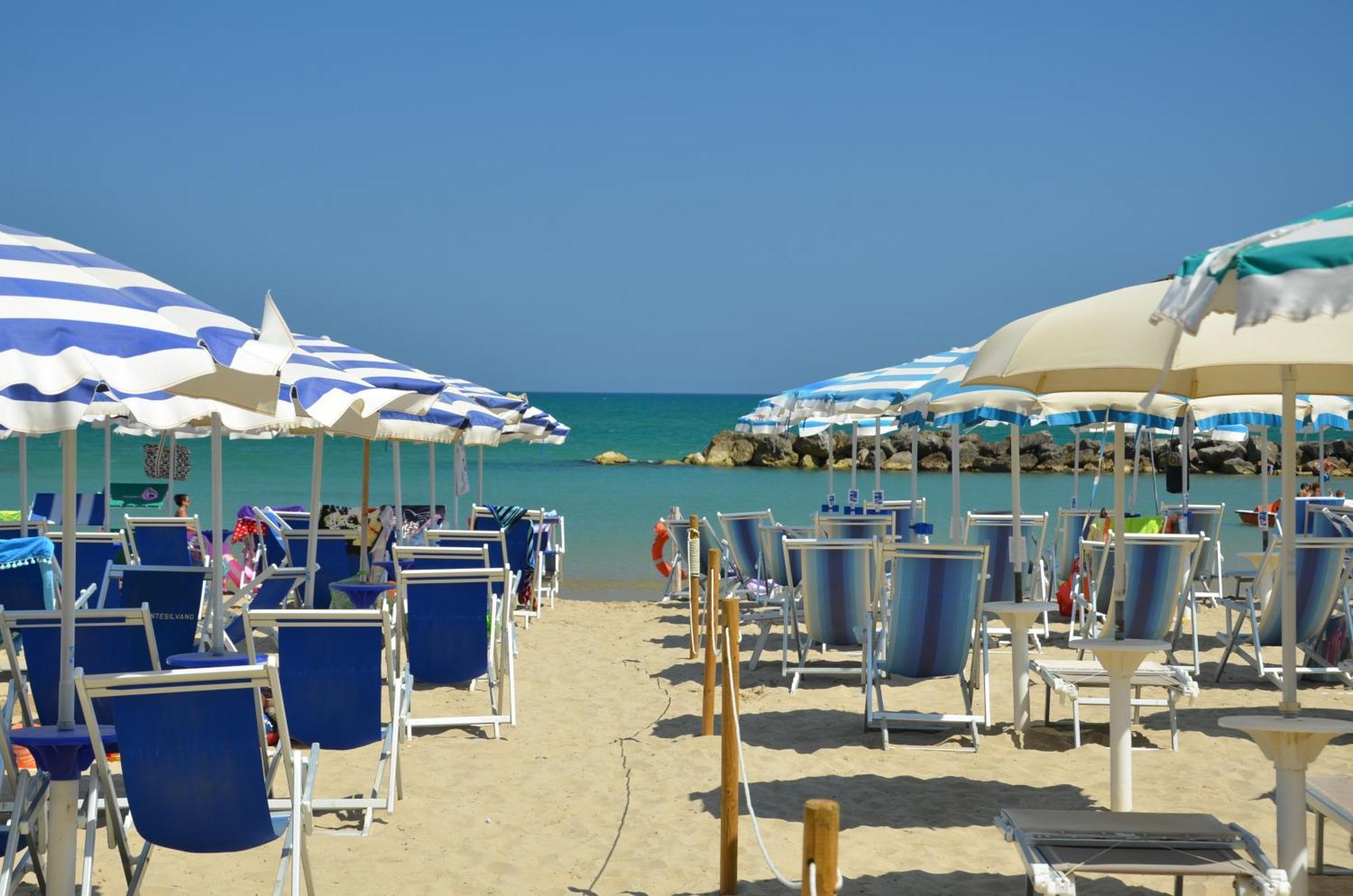 Grand Eurhotel Montesilvano Marina Exterior foto