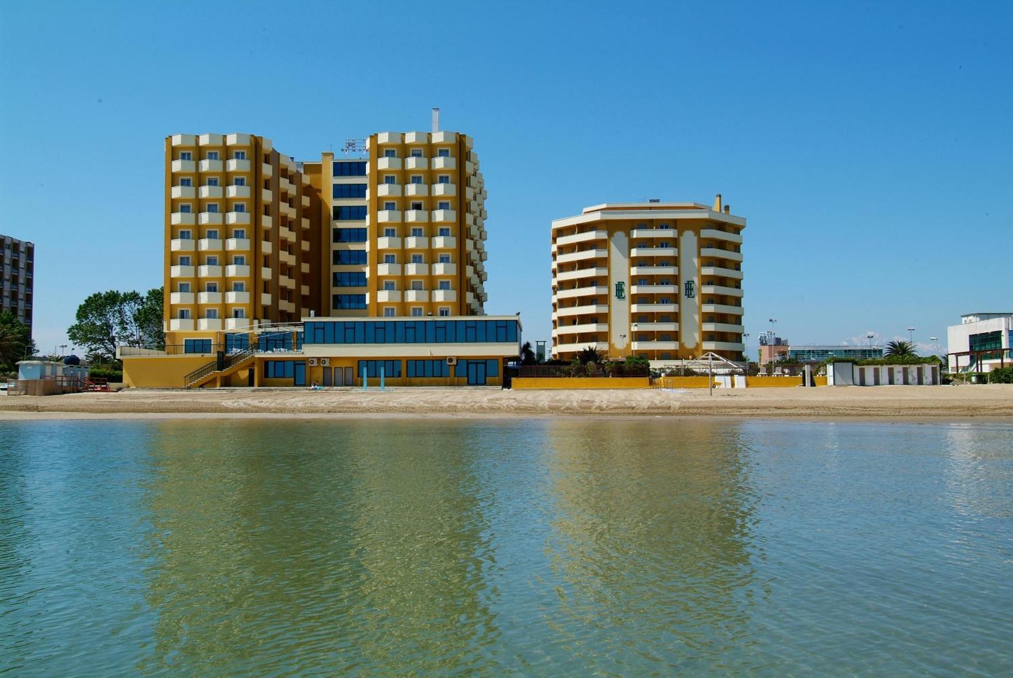 Grand Eurhotel Montesilvano Marina Exterior foto