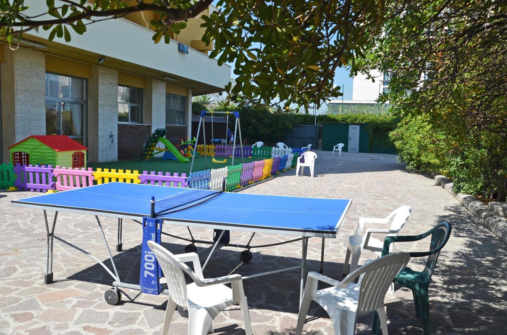 Grand Eurhotel Montesilvano Marina Exterior foto